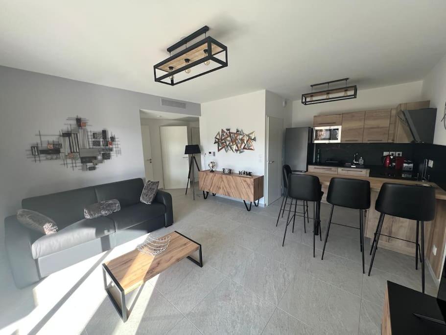 Superbe Appartement Neuf Aucalme Saint-Mandrier-sur-Mer Exteriér fotografie
